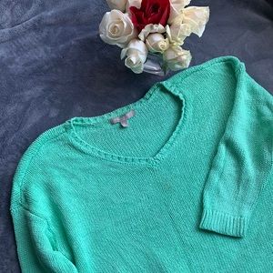 Banana Republic Sweater 💚